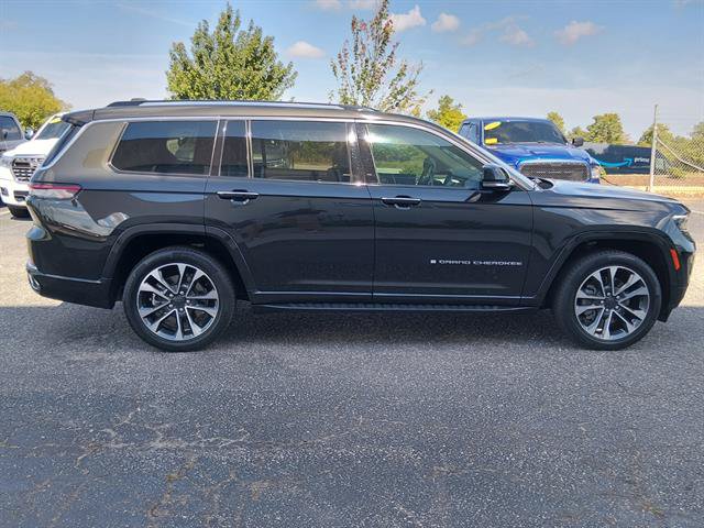 Certified 2022 Jeep Grand Cherokee L Overland AWD/4WD image 2