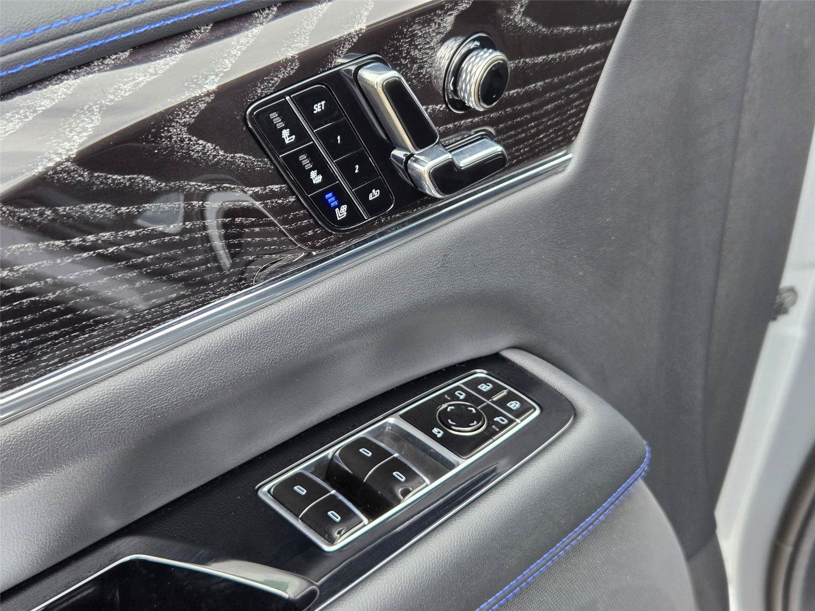 New 2026 Cadillac Escalade IQL Sport 1 w/ LPO, Floor Liner Package AWD/4WD image 26