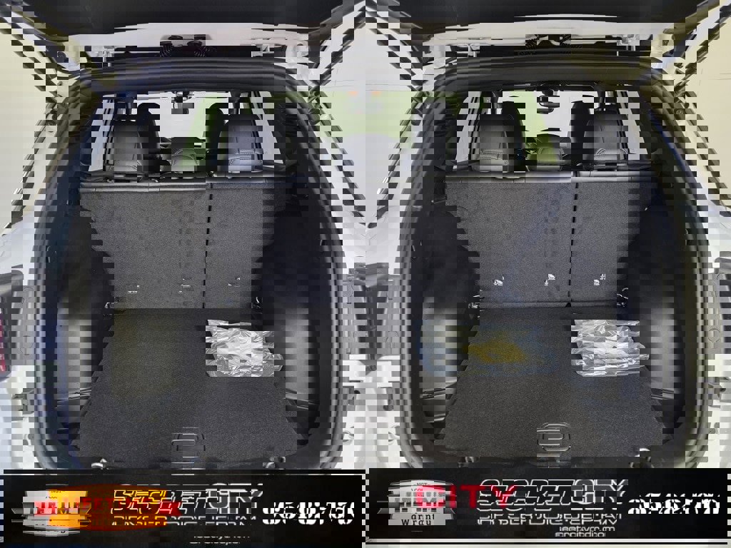 New 2026 Jeep Compass Latitude image 29