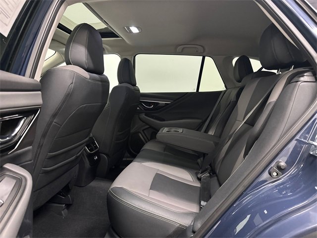 Used 2025 Subaru Outback Onyx Edition image 18
