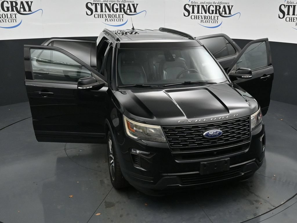 Used 2018 Ford Explorer Sport w/ Equipment Group 401A AWD/4WD image 34