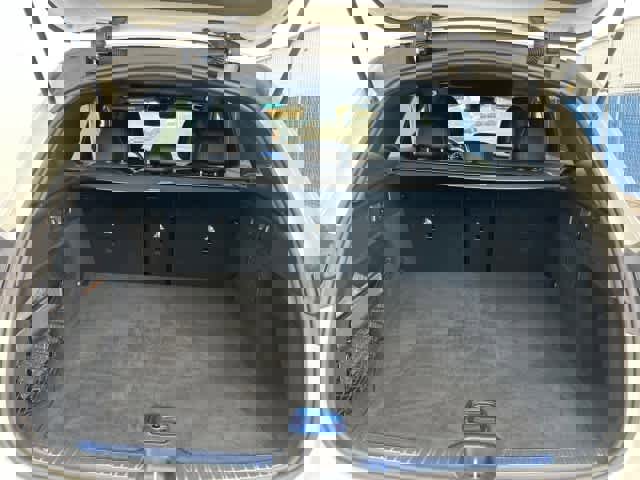 Used 2026 Mercedes-Benz GLC 300 image 12