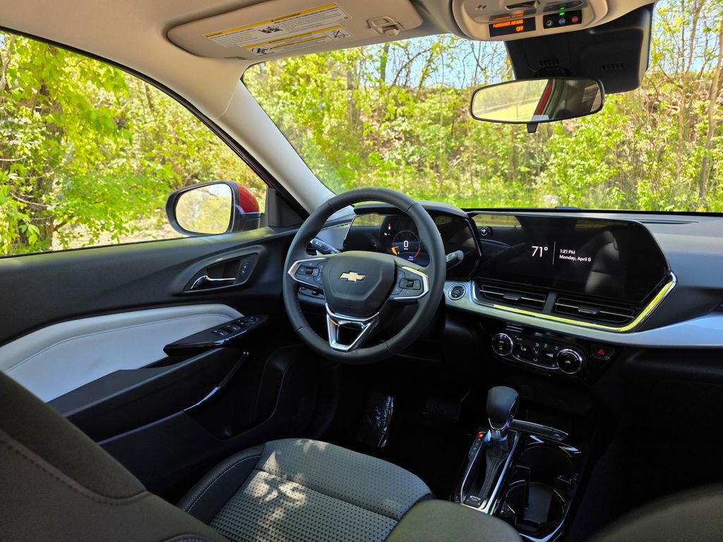 New 2026 Chevrolet Trax LT image 10