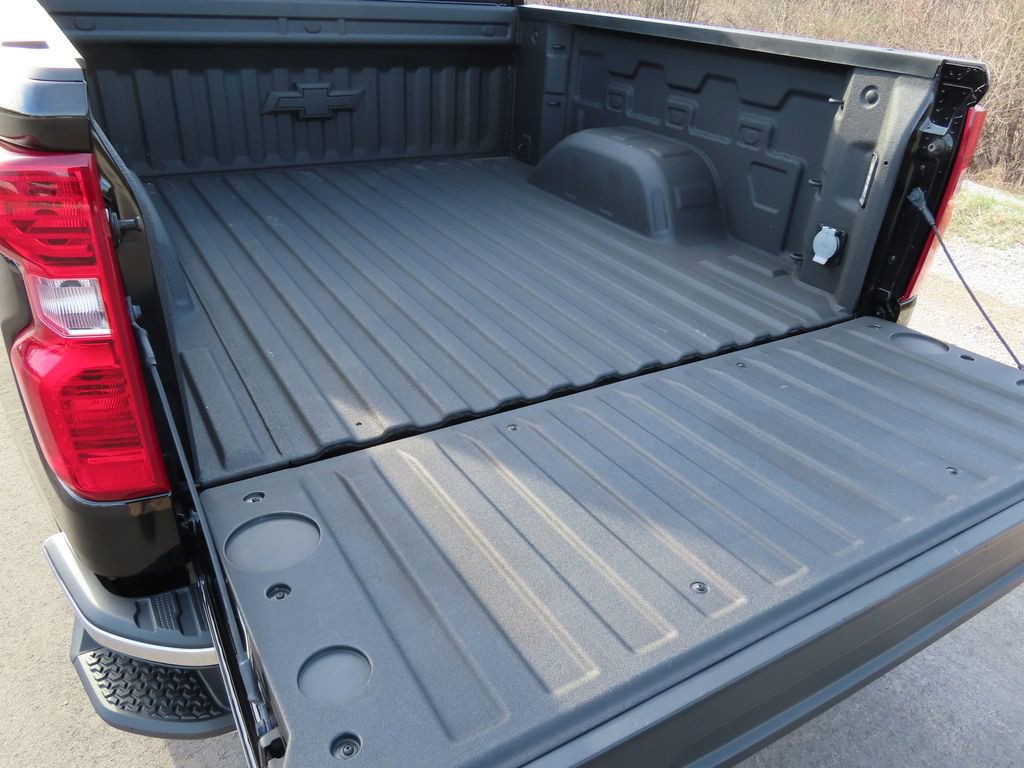 Used 2022 Chevrolet Silverado 1500 LT w/ Protection Package image 15