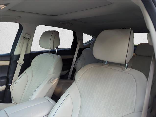 Used 2021 Genesis GV80 2.5T w/ Prestige Package 04 AWD/4WD image 13