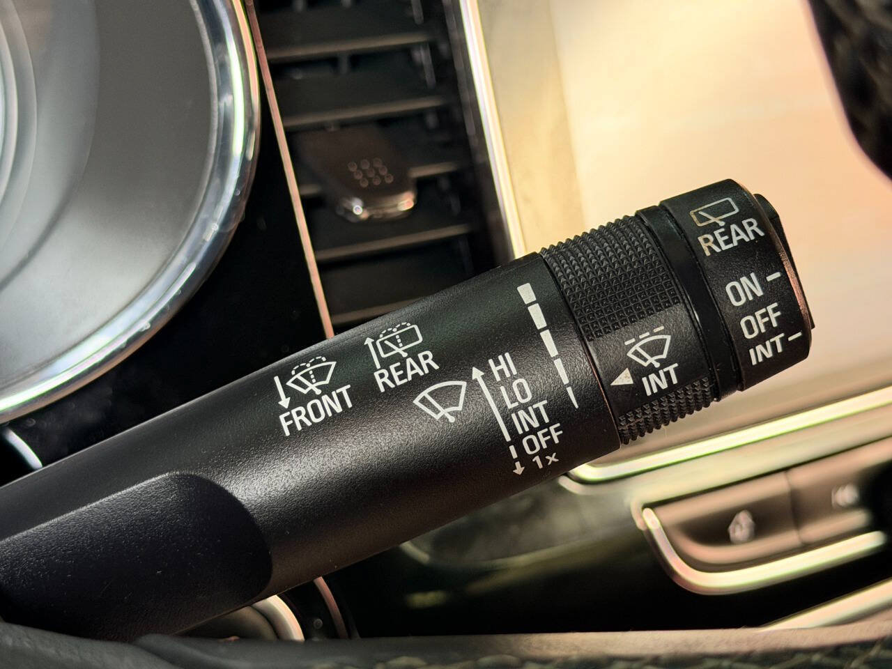 Used 2017 Buick Encore Essence FWD image 32