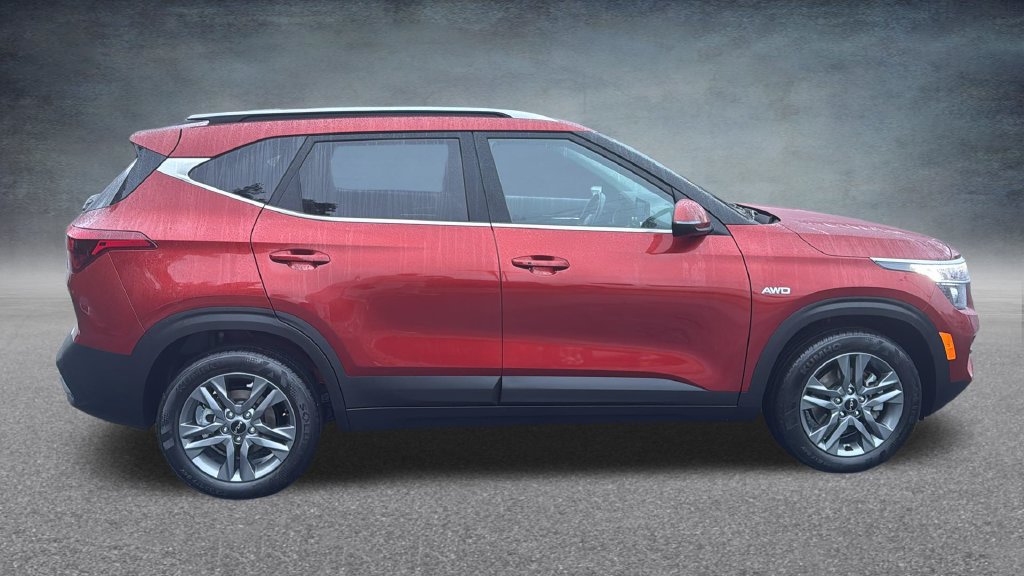 Used 2023 Kia Seltos S AWD/4WD image 12