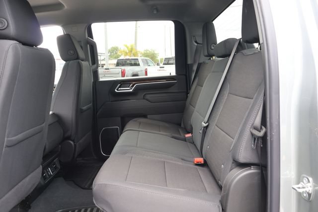 New 2026 GMC Sierra 3500 SLE w/ SLE Value Package AWD/4WD image 17