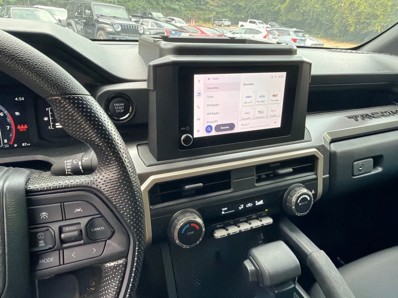 Used 2024 Toyota Tacoma SR5 AWD/4WD image 22