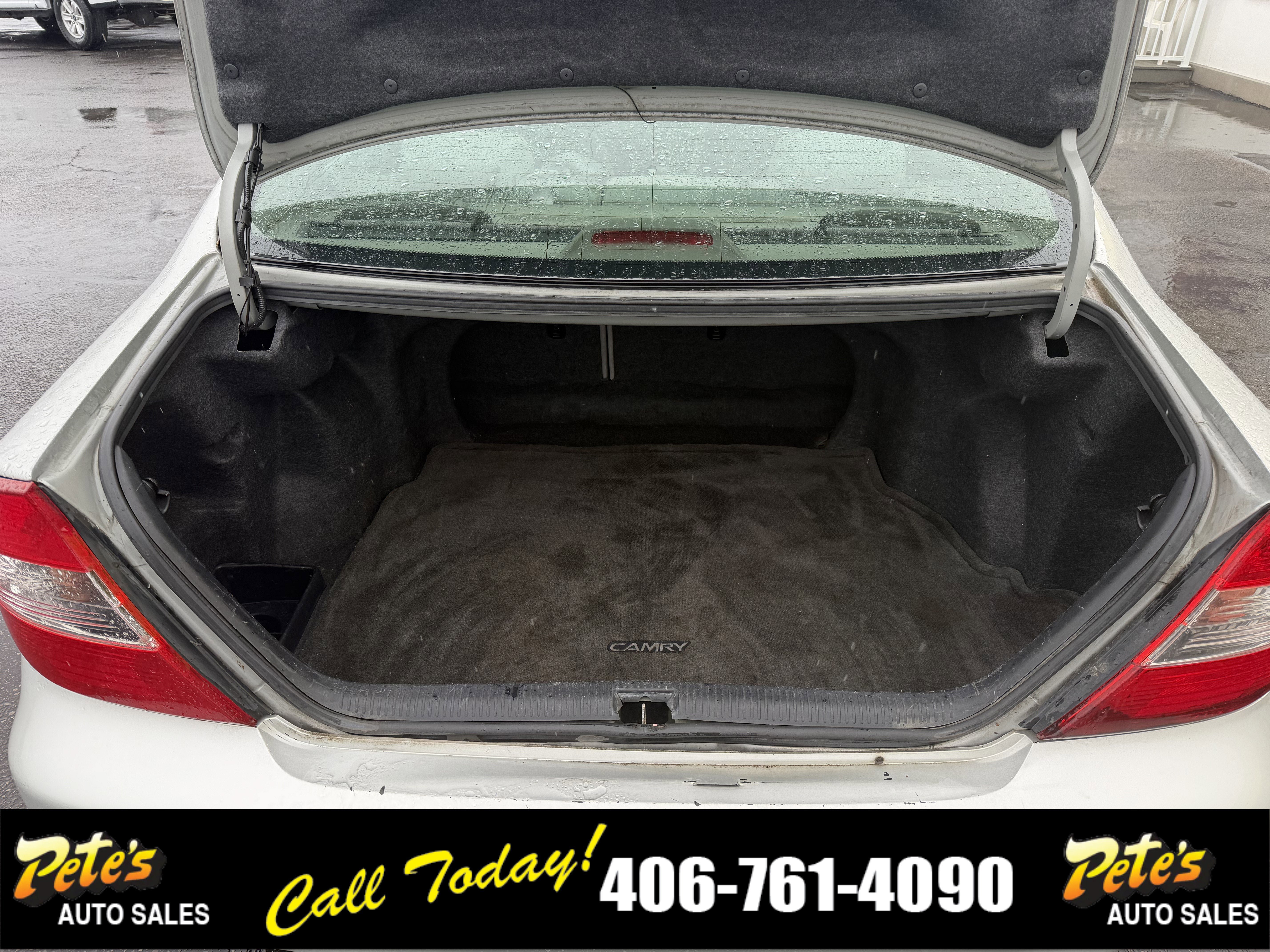 Used 2002 Toyota Camry SE FWD image 9