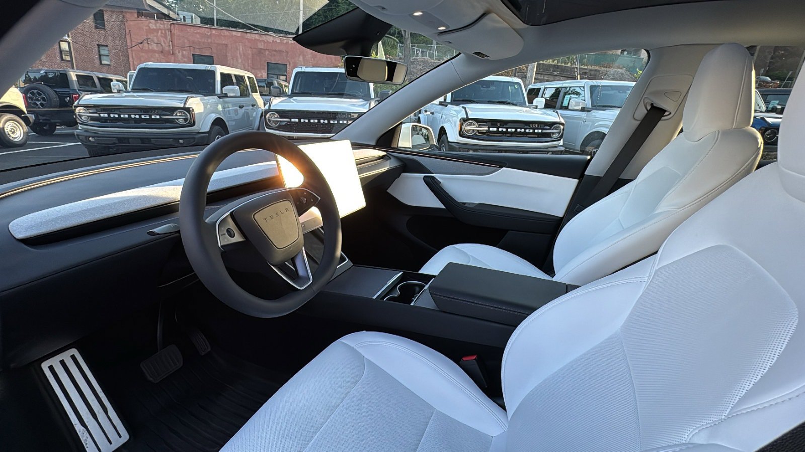 Used 2026 Tesla Model Y 2WD image 15