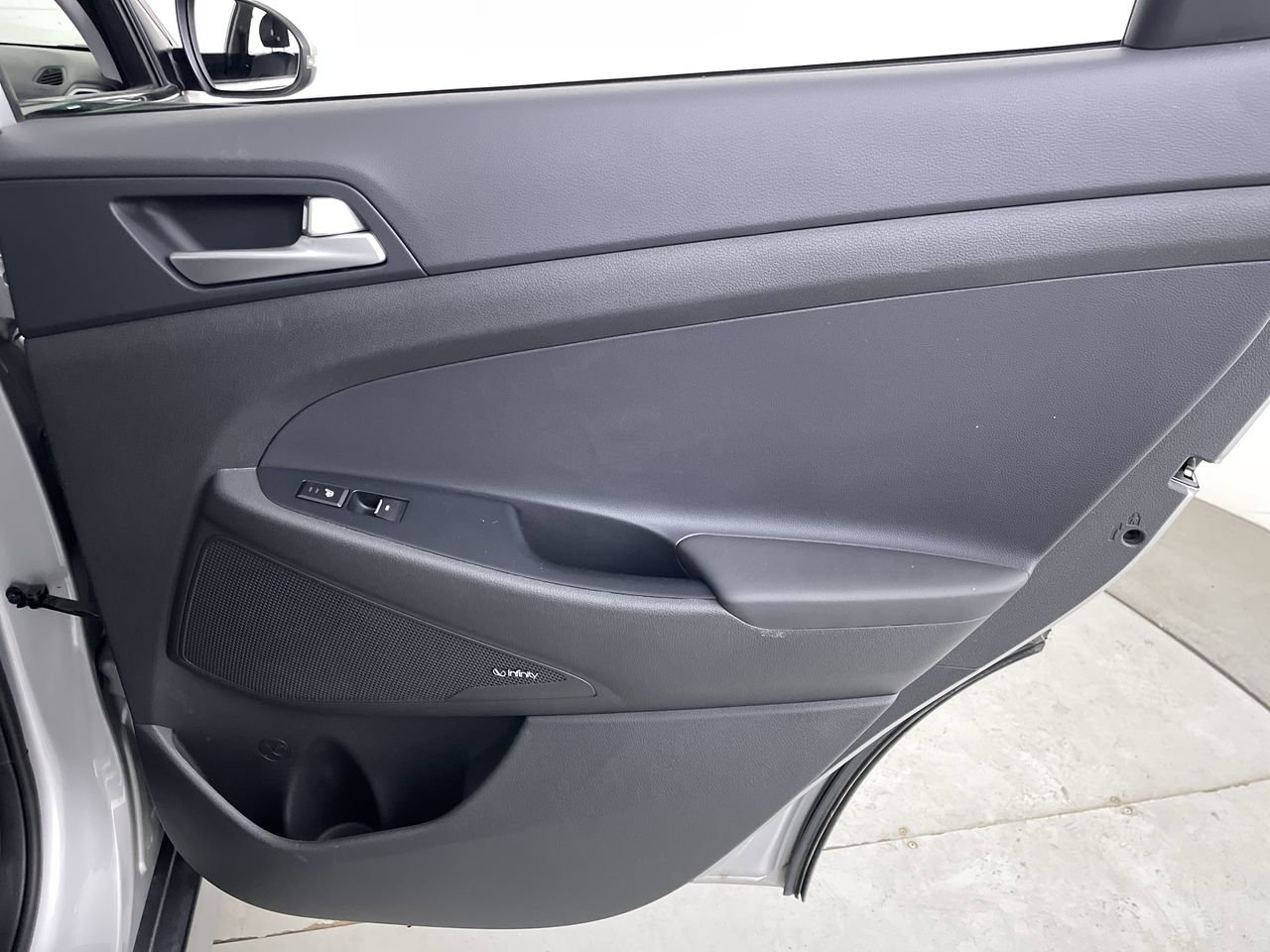 Used 2020 Hyundai Tucson Ultimate w/ Cargo Package AWD/4WD image 24