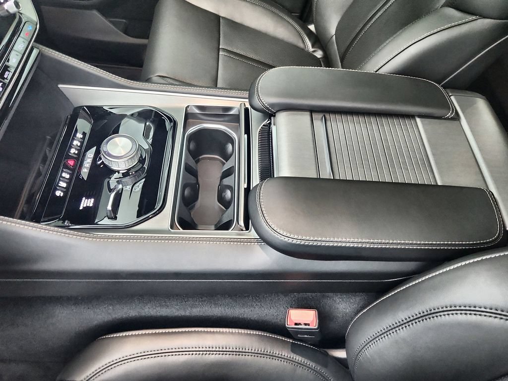 New 2026 Jeep Grand Wagoneer L 4WD w/ Premium Group I image 28