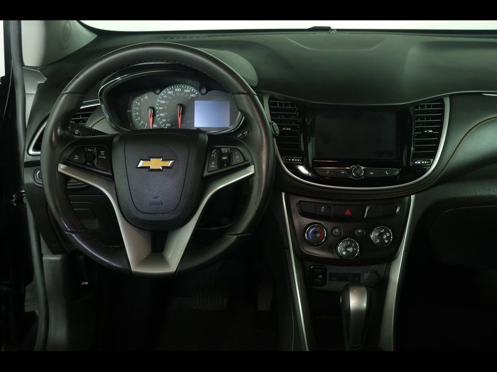 Used 2022 Chevrolet Trax LT w/ Driver Confidence Package image 15