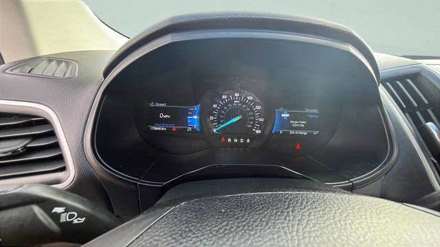 Used 2023 Ford Edge SEL image 12