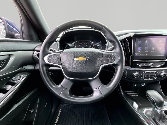Used 2023 Chevrolet Traverse LT w/ LT Premium Package AWD/4WD image 18