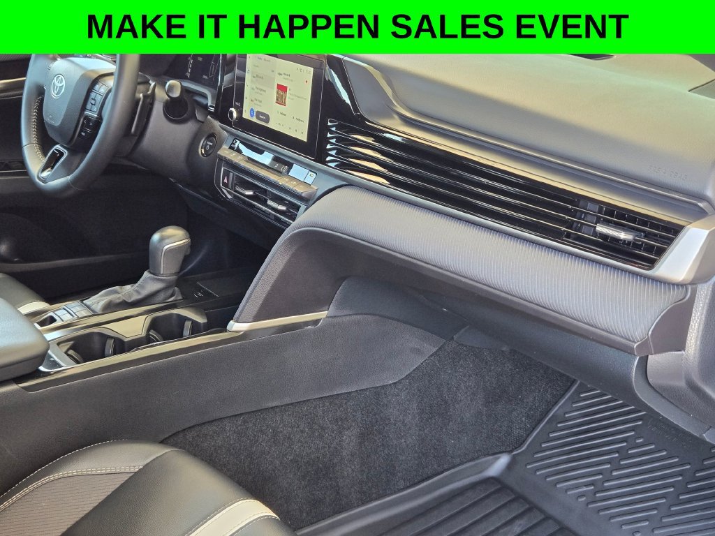 Used 2025 Toyota Camry SE FWD image 26