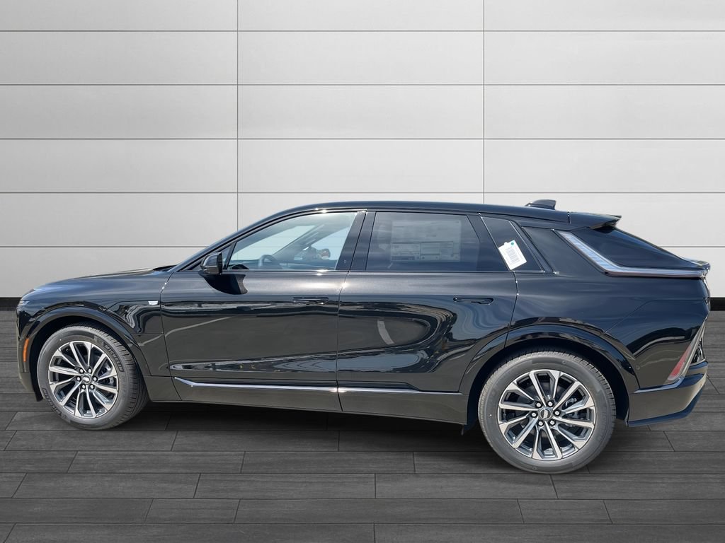 New 2026 Cadillac Lyriq Sport AWD/4WD image 2