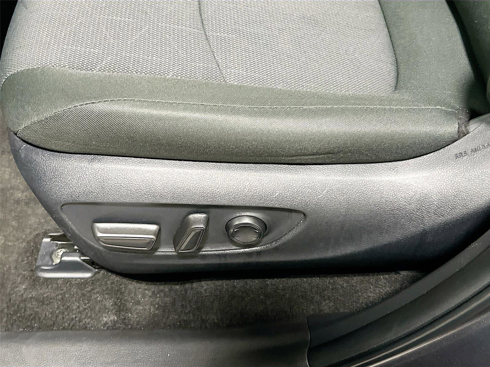 Used 2025 Toyota RAV4 XLE image 18