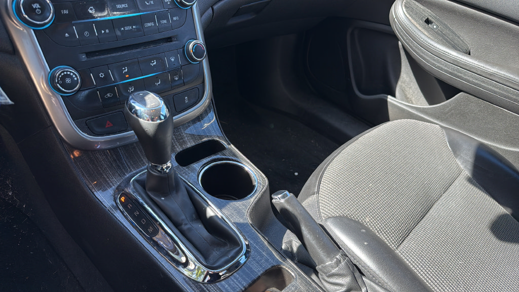 Used 2014 Chevrolet Malibu LT w/ Power Convenience Package FWD image 25