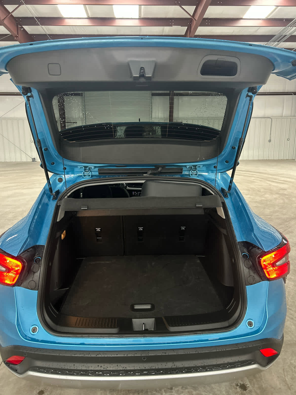 Used 2025 Chevrolet Trax LT w/ Driver Confidence Package image 12