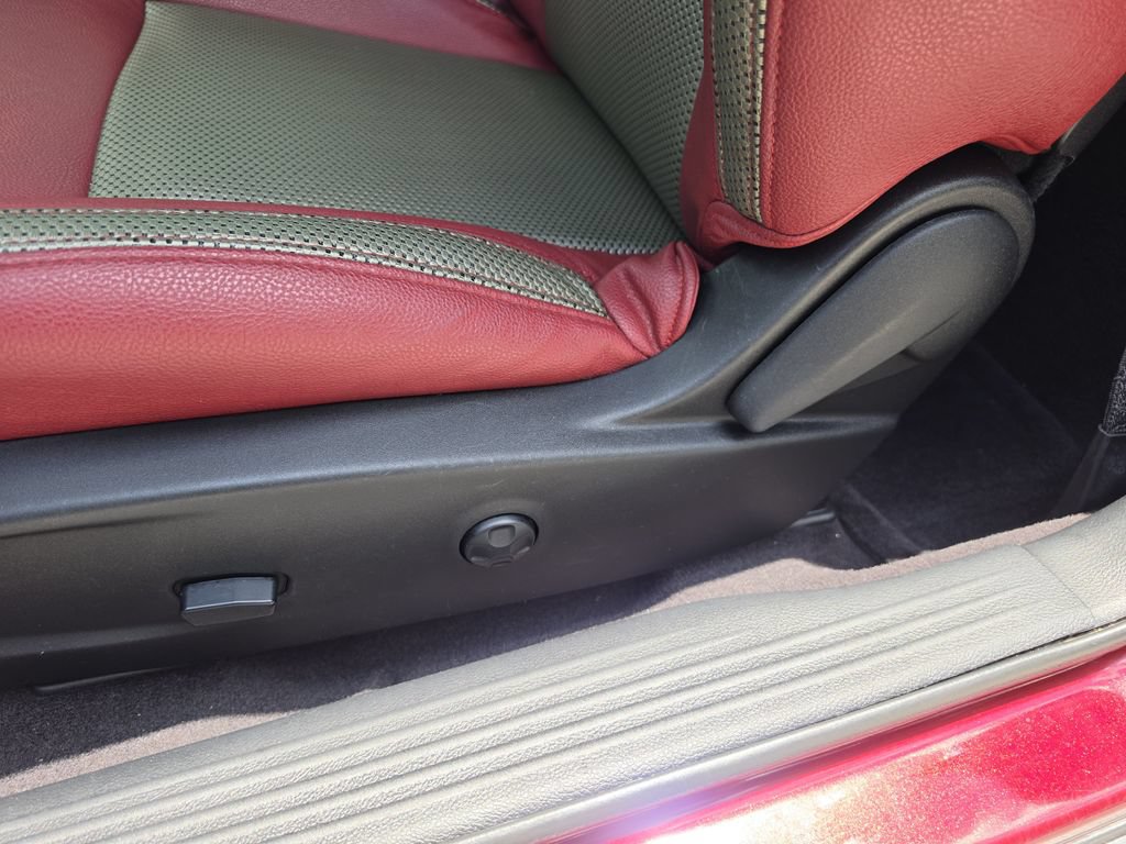 Certified 2019 Dodge Challenger R/T RWD image 17