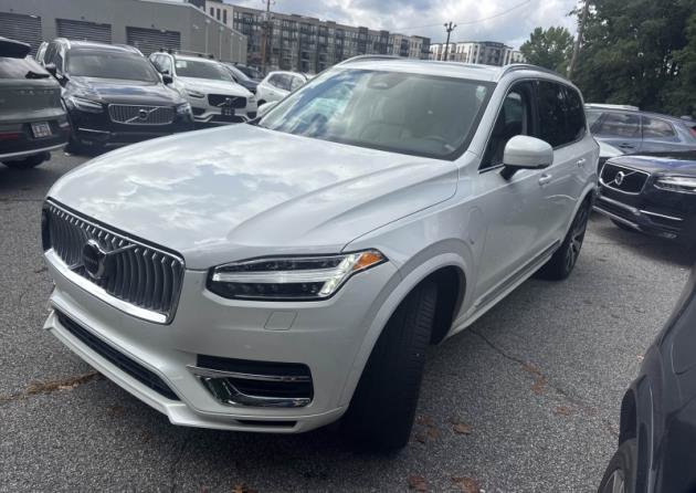 Used 2024 Volvo XC90 T8 Core w/ Protection Package Premier AWD/4WD image 3