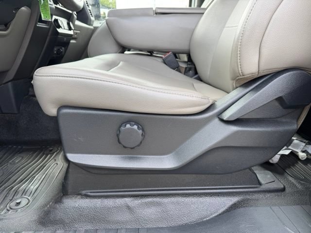 Used 2022 Ford F250 XL w/ Power Equipment Group RWD image 10