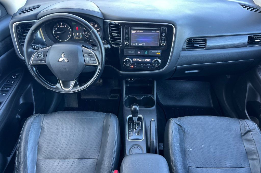 Used 2016 Mitsubishi Outlander SEL FWD image 10