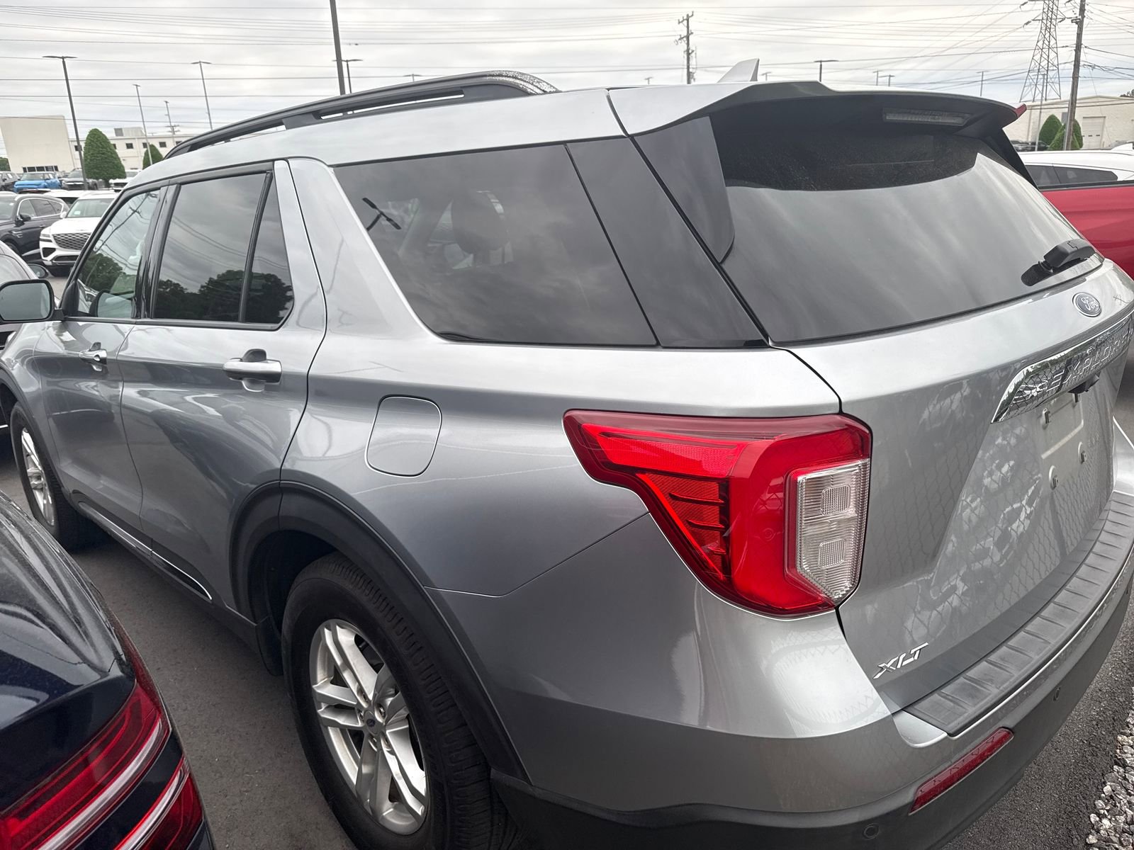 Used 2020 Ford Explorer XLT RWD image 7