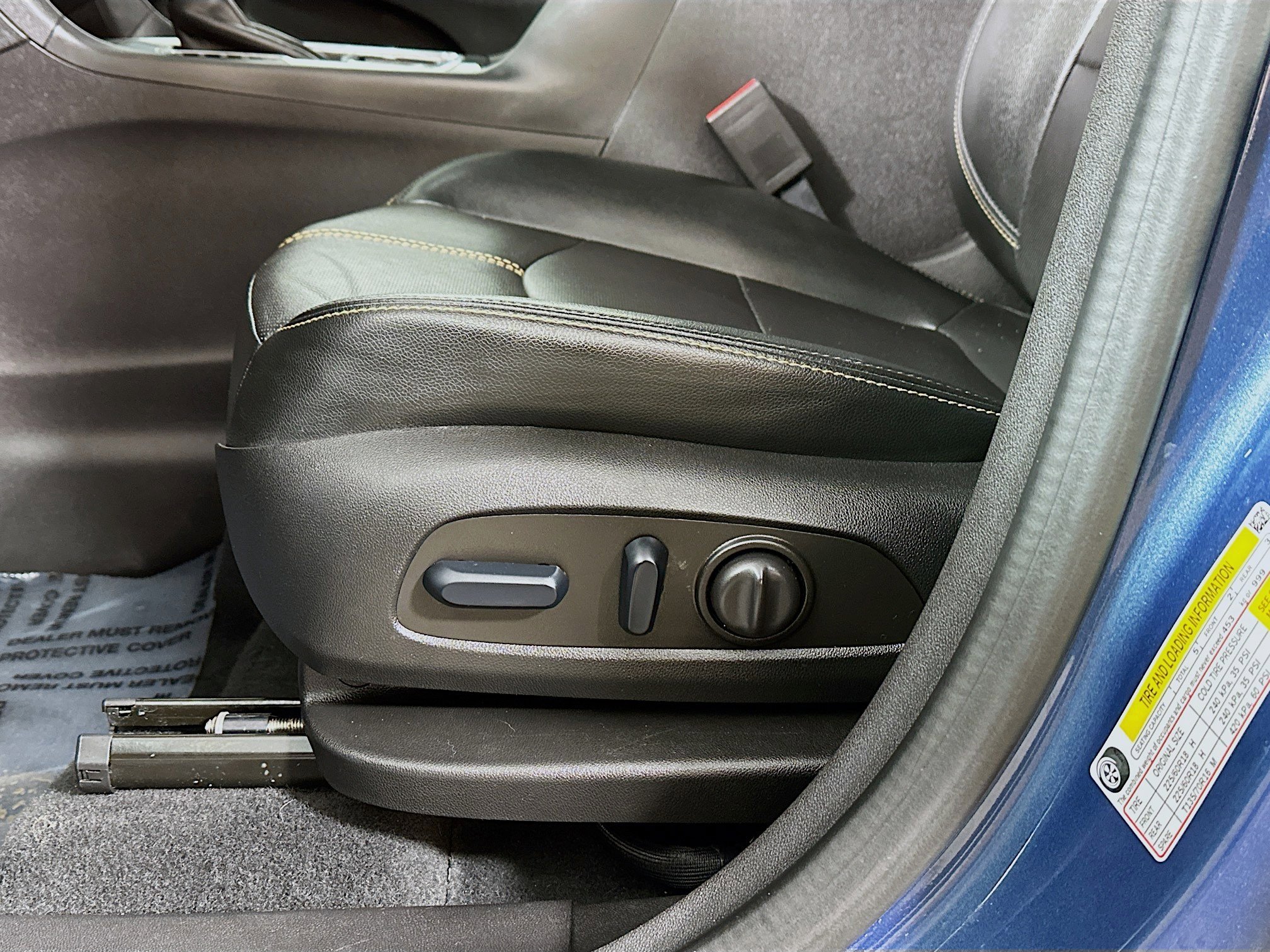 Used 2024 Chevrolet Equinox Premier AWD/4WD image 18