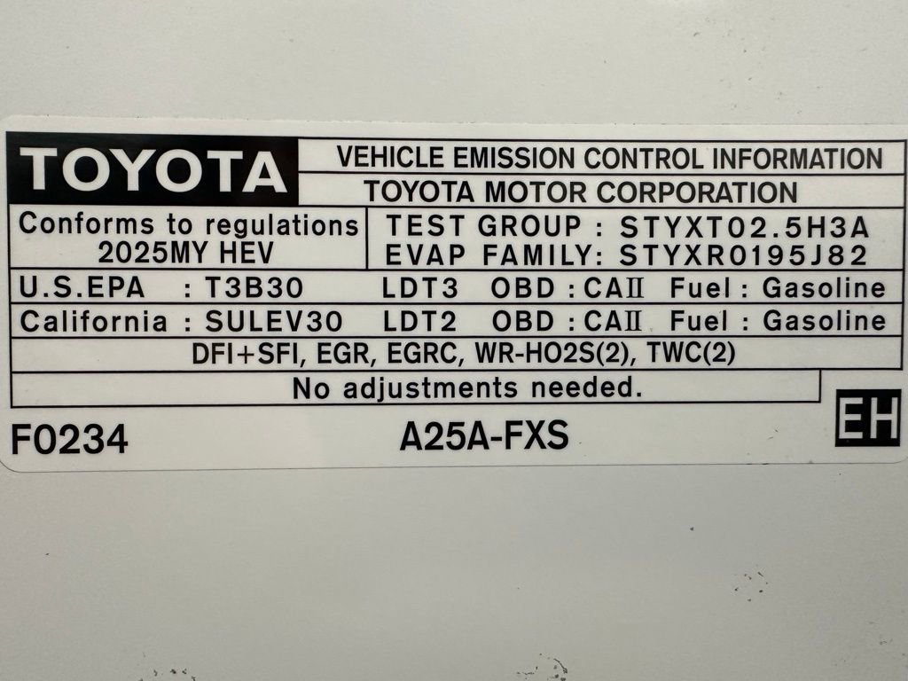 Used 2025 Toyota Sienna XSE image 75