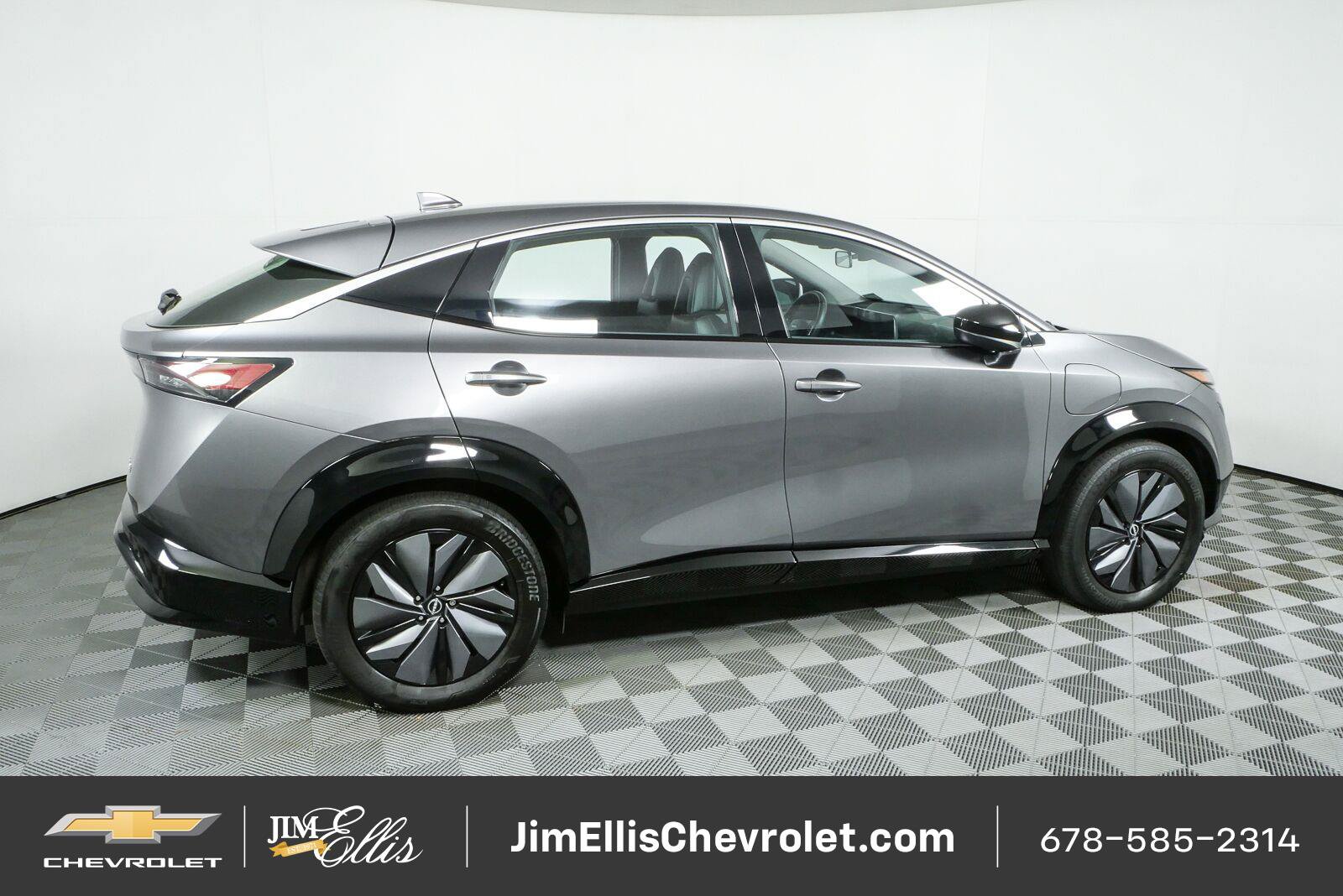 Used 2023 Nissan Ariya FWD image 2
