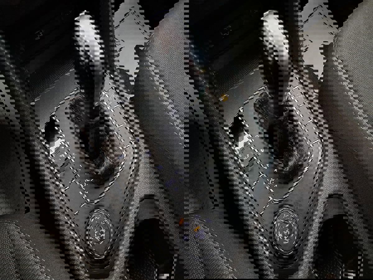 Used 2019 Volkswagen Tiguan S w/ 3rd Row Seat Package image 16