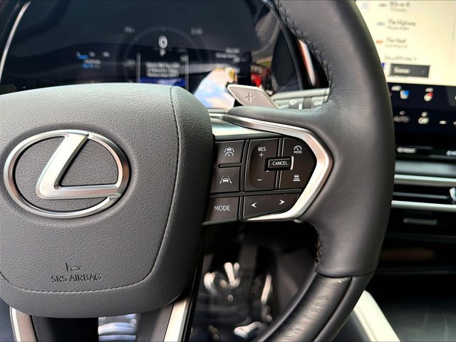 Certified 2026 Lexus RX 350h w/ Kick Snesor w/ Tow Package AWD/4WD image 14