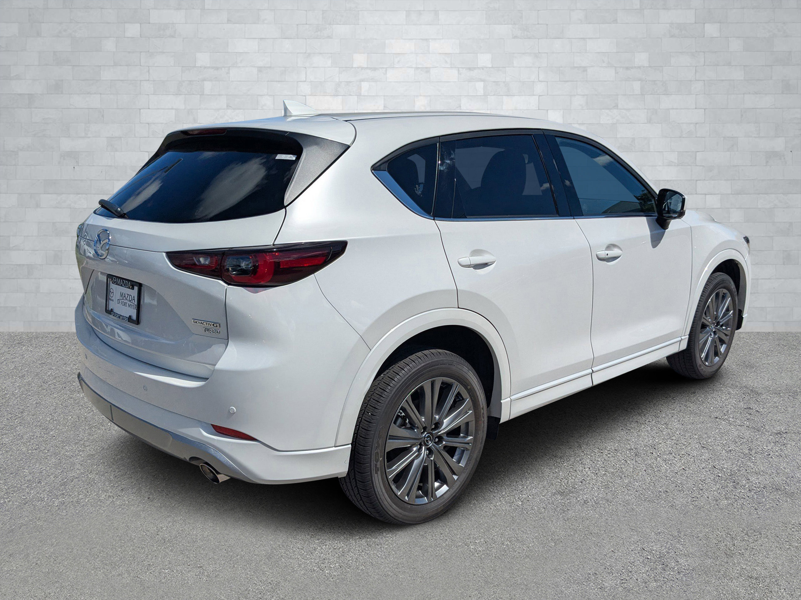Used 2025 MAZDA CX-5 Signature image 5