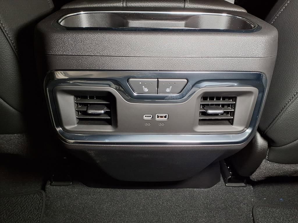 New 2025 GMC Sierra 1500 Denali image 13