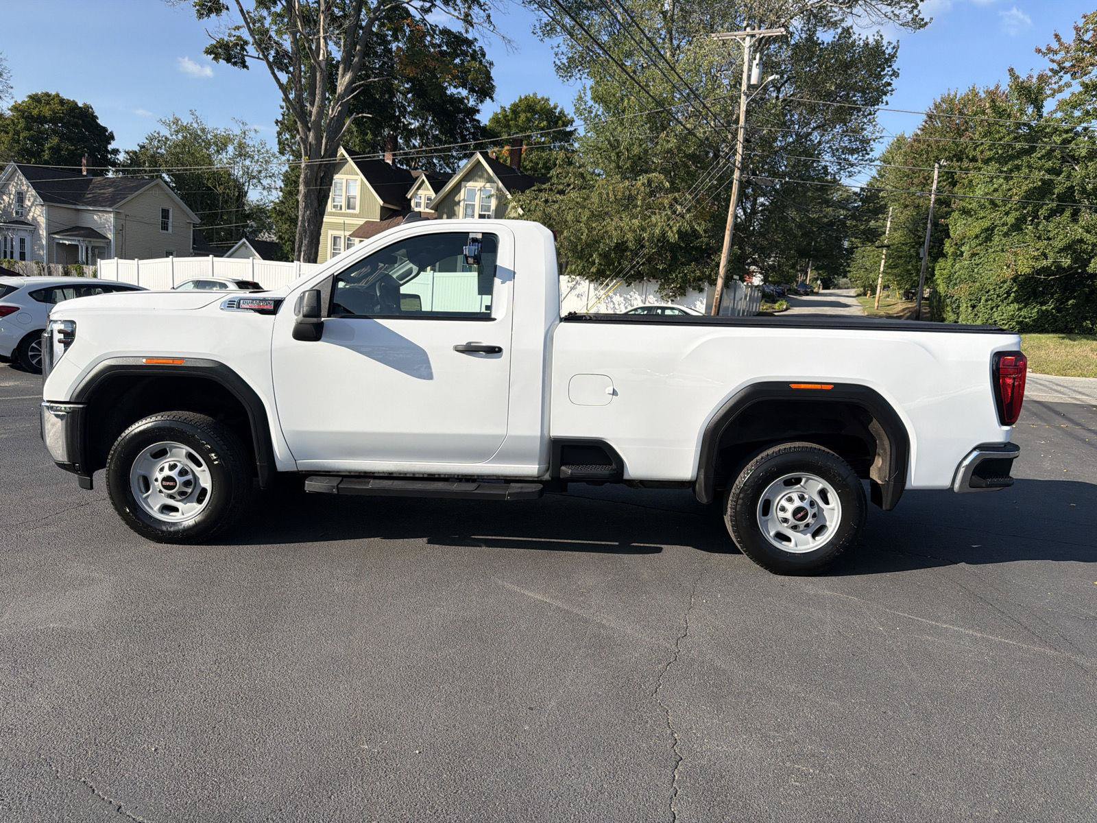 Used 2024 GMC Sierra 2500 Pro w/ Convenience Package AWD/4WD image 2