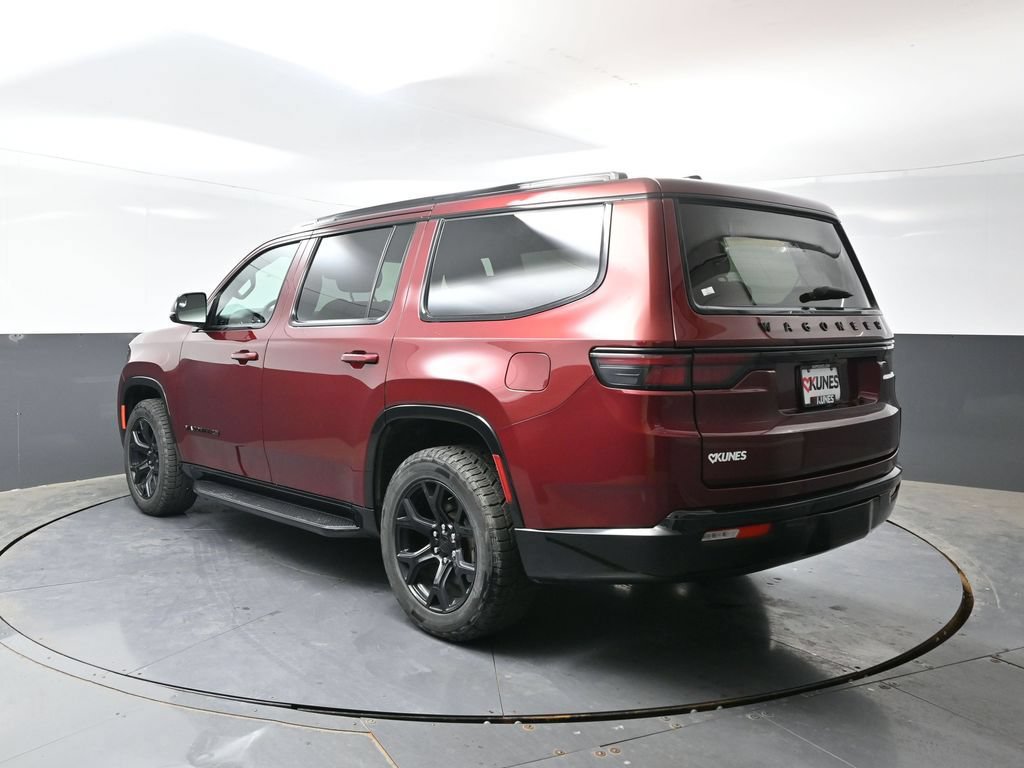 Used 2024 Jeep Wagoneer Series II AWD/4WD image 10