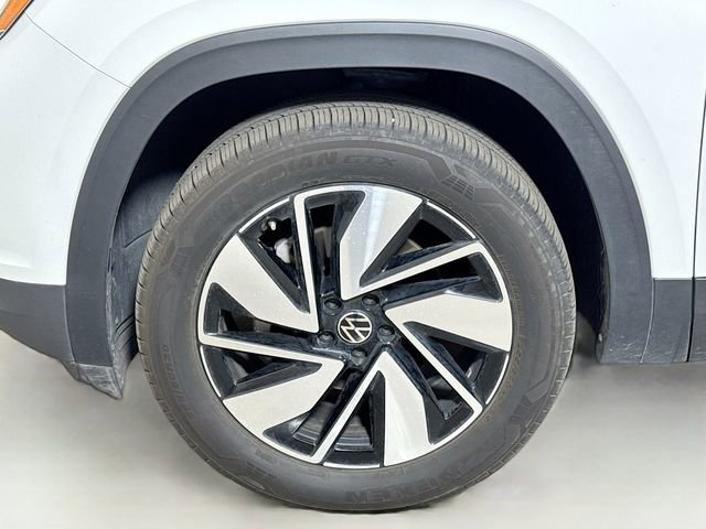 Used 2025 Volkswagen Atlas SE FWD image 29