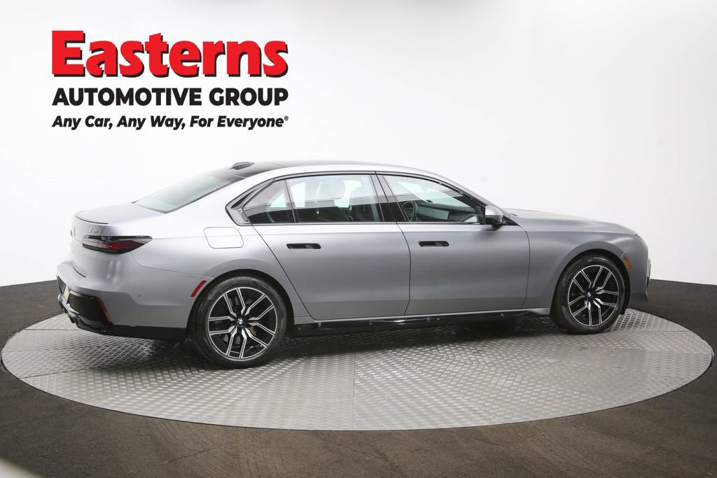 Used 2023 BMW 740i w/ Executive Package image 47