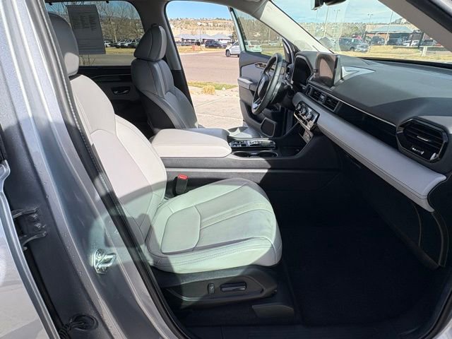 Used 2024 Honda Pilot Touring image 31