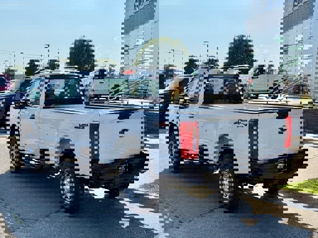 New 2026 Ford F250 XL image 3