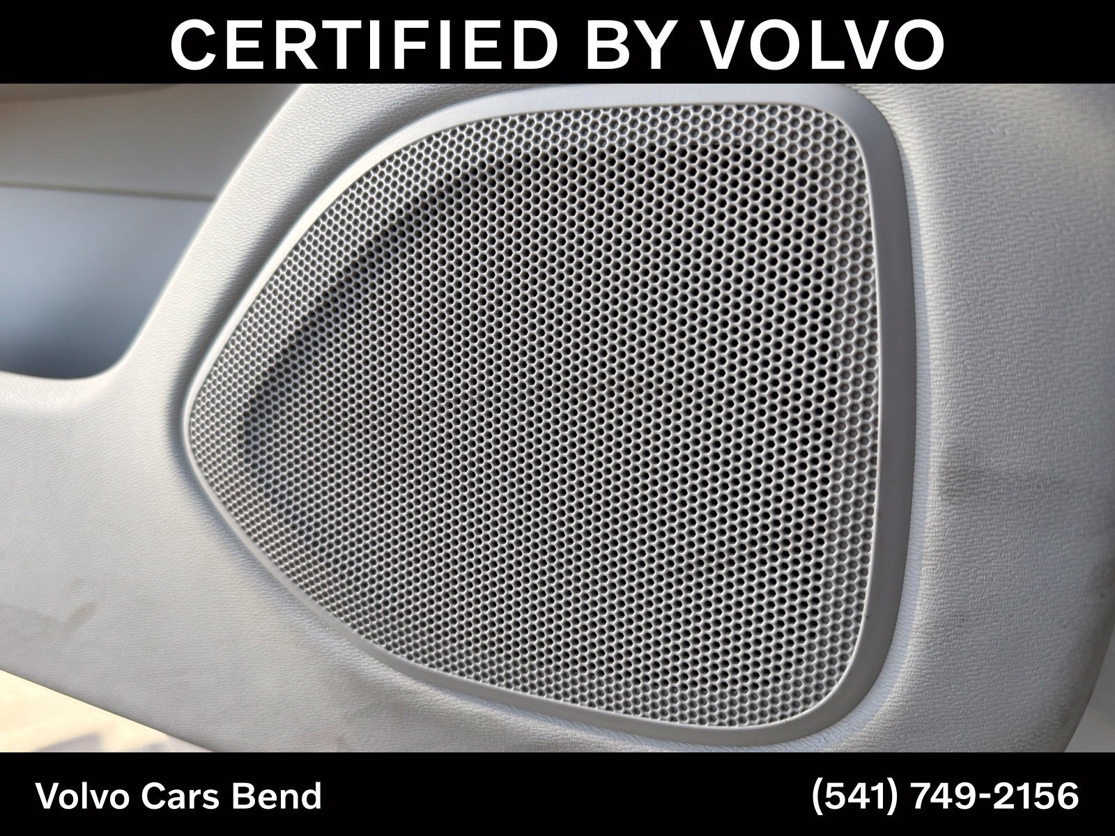 Certified 2025 Volvo V60 B5 Cross Country Plus AWD/4WD image 16