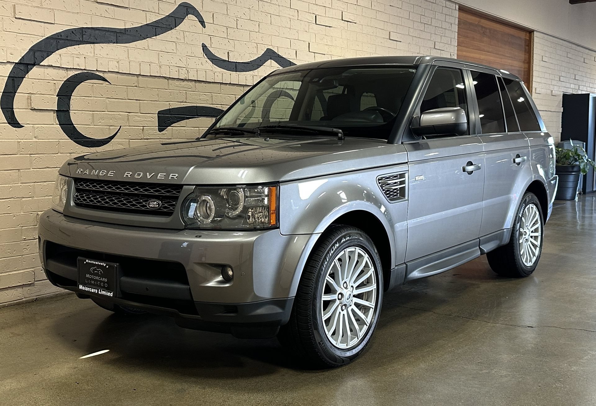 Used 2011 Land Rover Range Rover Sport HSE AWD/4WD image 21