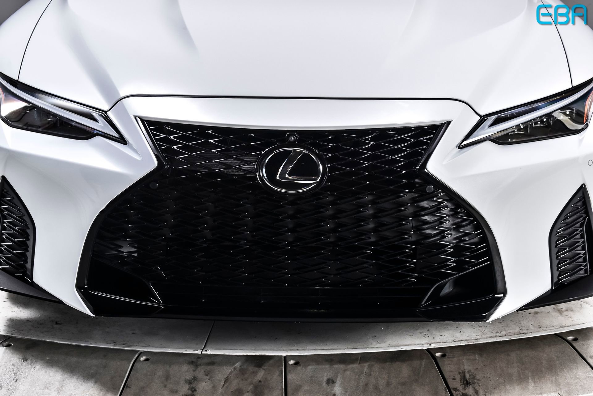 Used 2022 Lexus IS 500 image 9