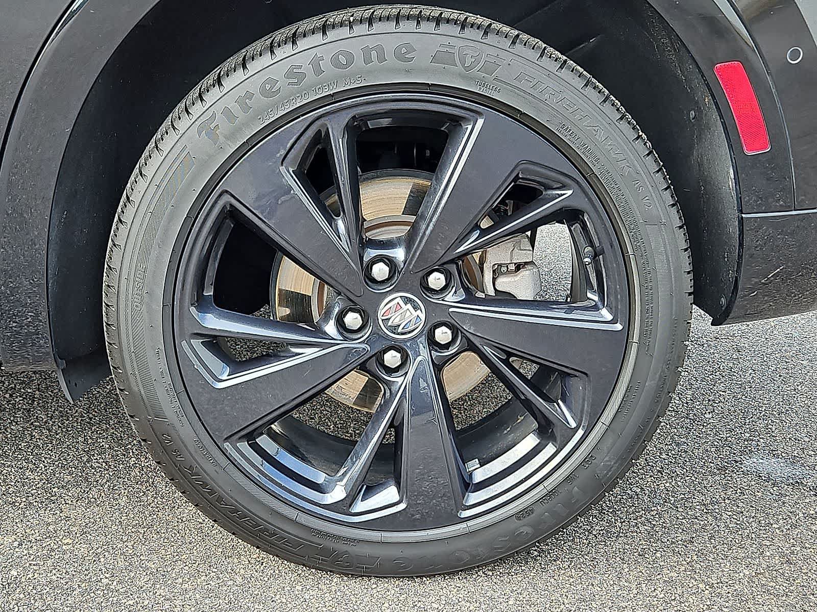 Used 2022 Buick Envision Essence w/ Technology Package II FWD image 40