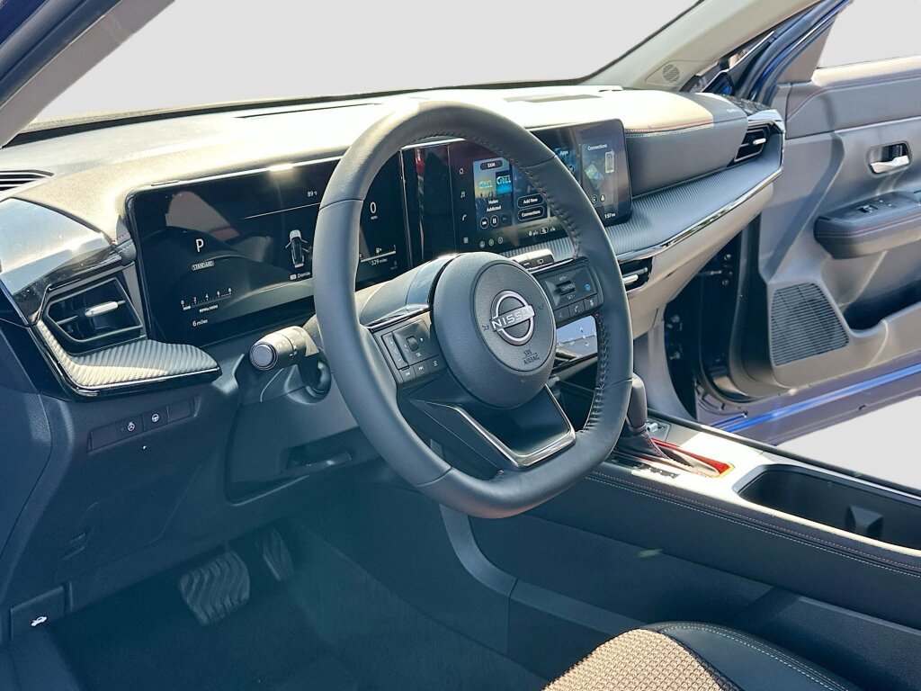 New 2026 Nissan Kicks SR w/ SR Premium Package image 4
