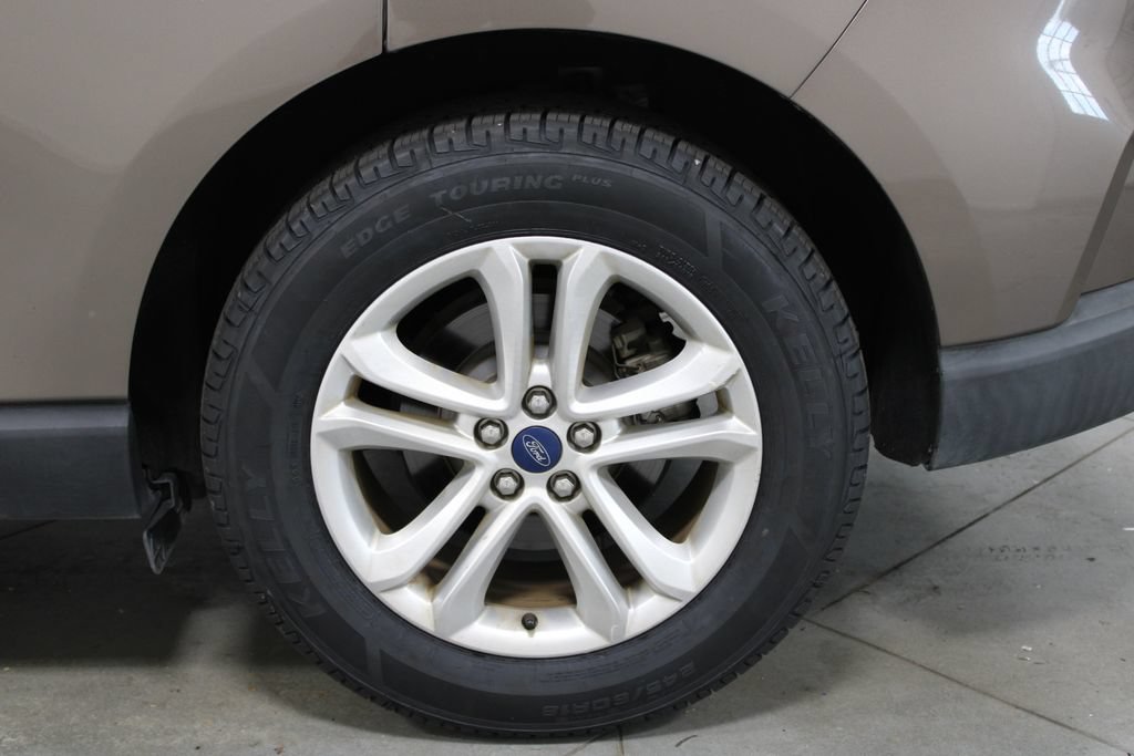 Used 2019 Ford Edge SEL w/ Equipment Group 201A FWD image 18