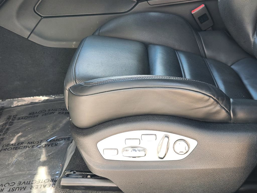Used 2023 Porsche Macan image 22